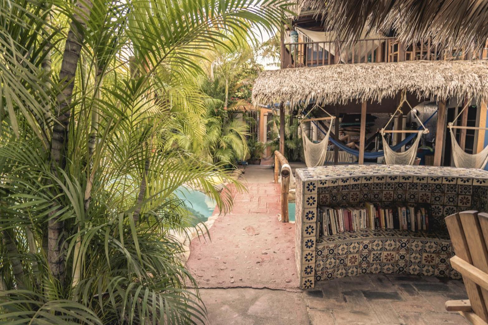 Tower Bridge Hostel Puerto Escondido  Bagian luar foto