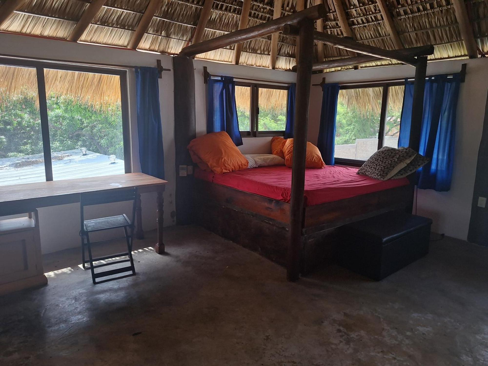 Tower Bridge Hostel Puerto Escondido  Bagian luar foto