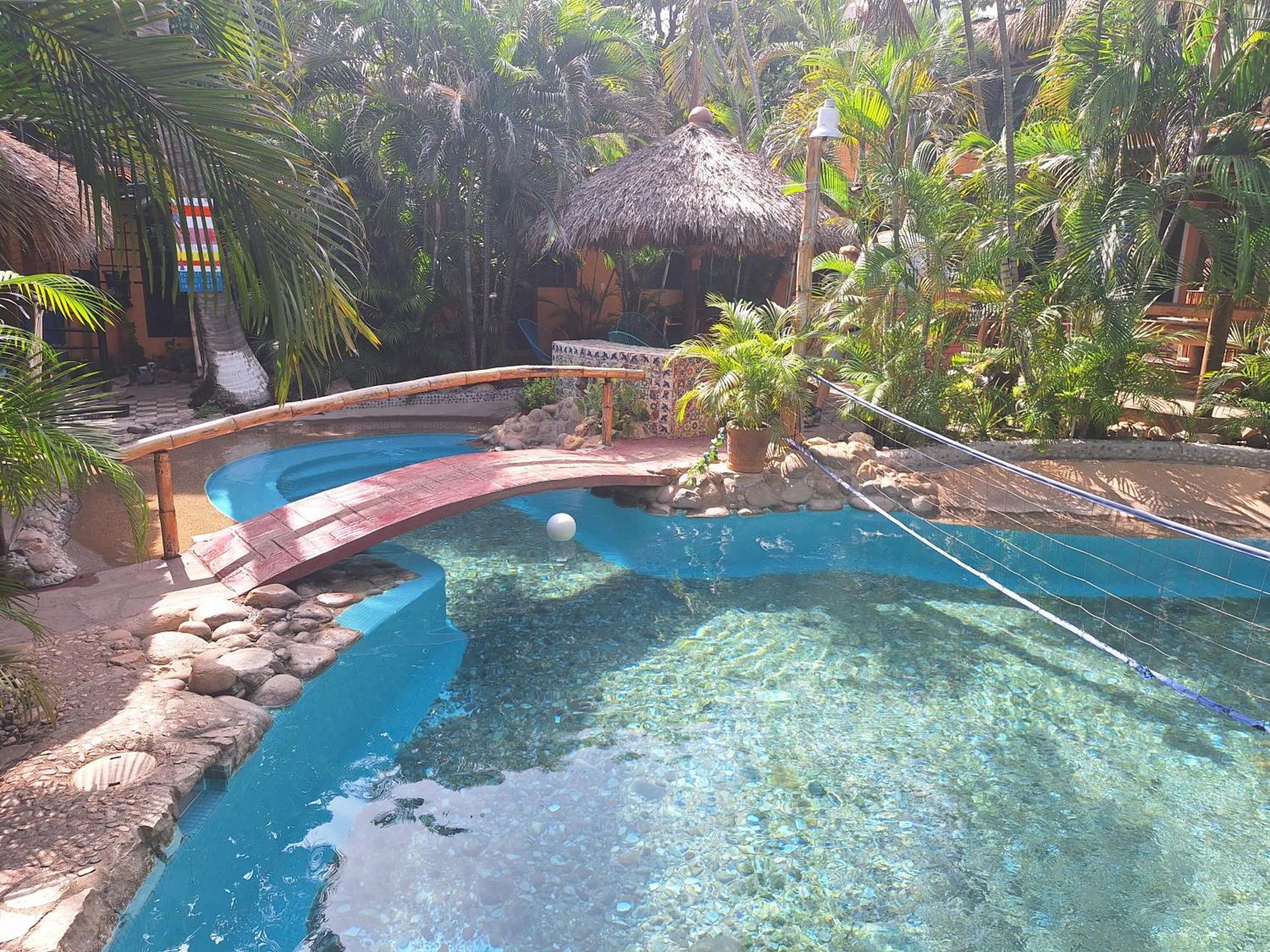 Tower Bridge Hostel Puerto Escondido  Bagian luar foto